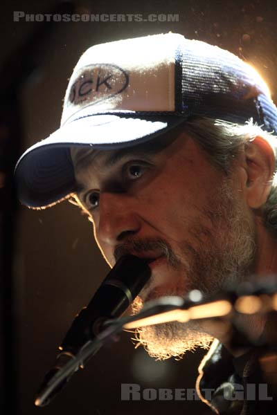 HOWE GELB - 2013-01-25 - SAINT OUEN - Mains d'Oeuvres - 